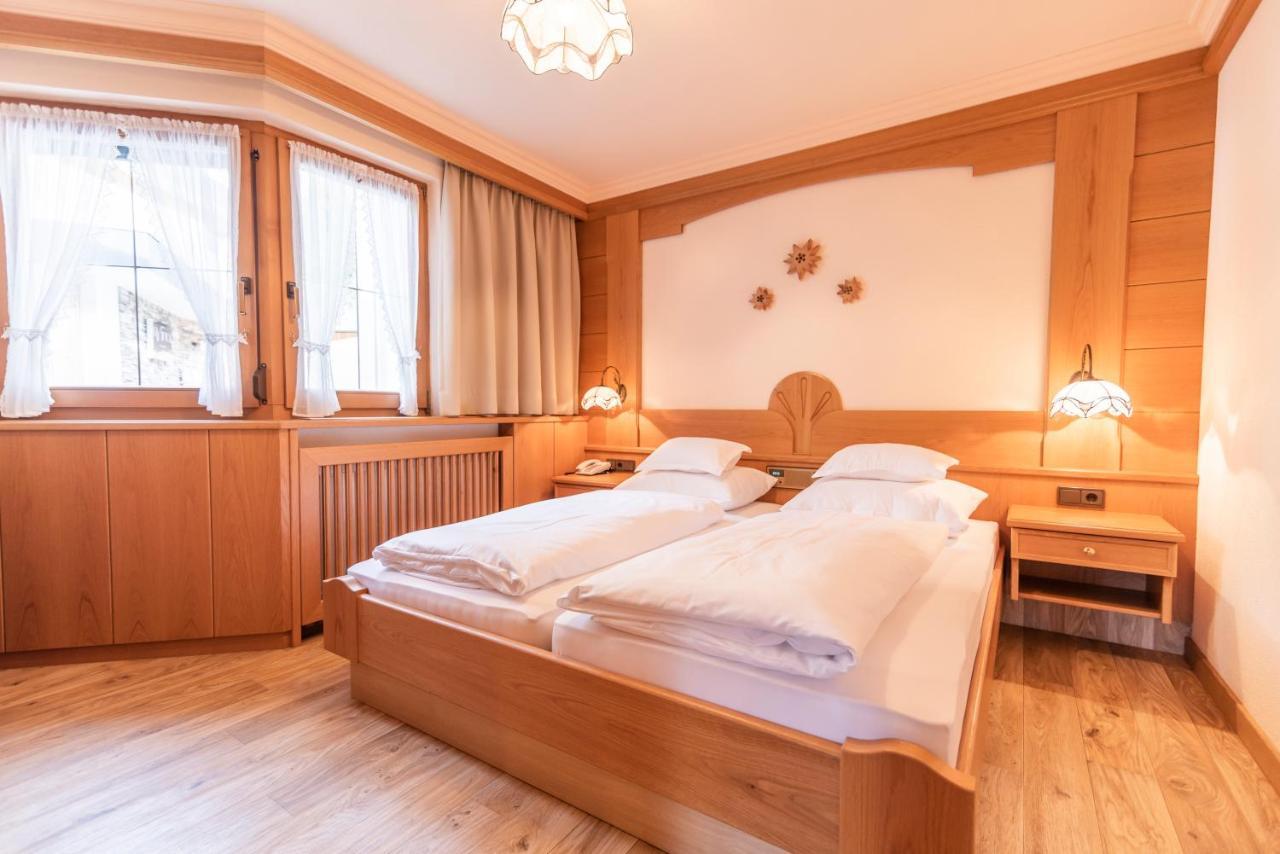 Hotel Garni Apart Tina Ішгль Екстер'єр фото