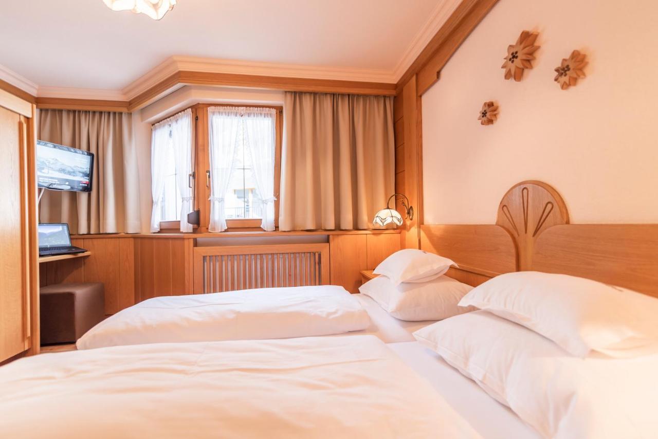 Hotel Garni Apart Tina Ішгль Екстер'єр фото
