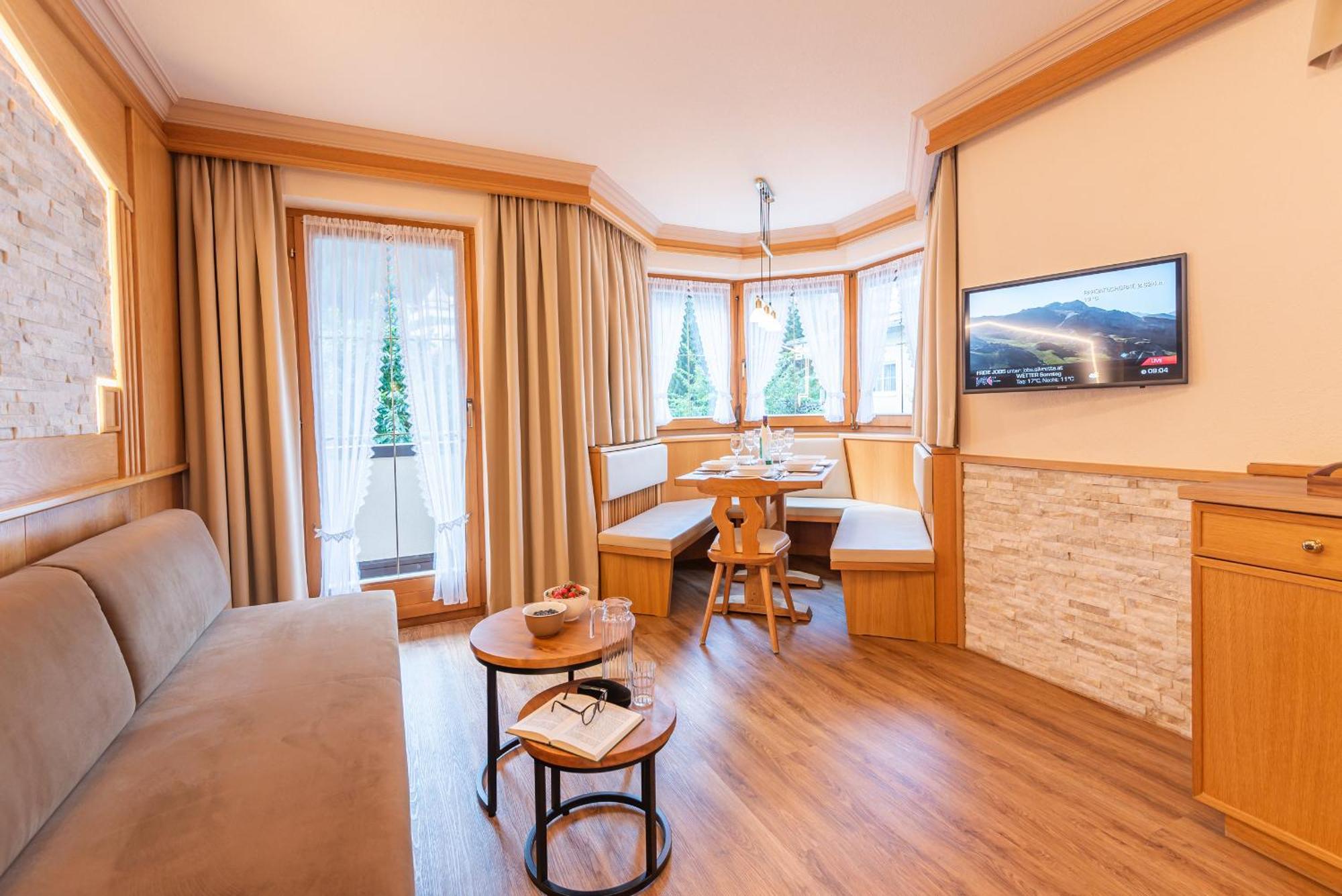 Hotel Garni Apart Tina Ішгль Екстер'єр фото