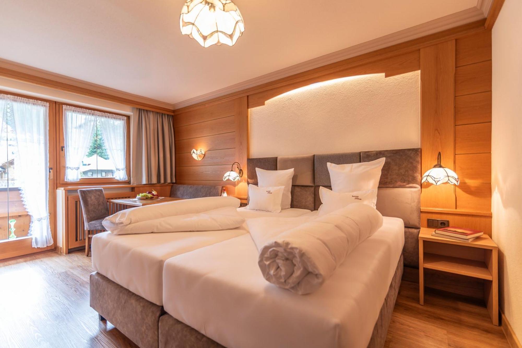 Hotel Garni Apart Tina Ішгль Екстер'єр фото