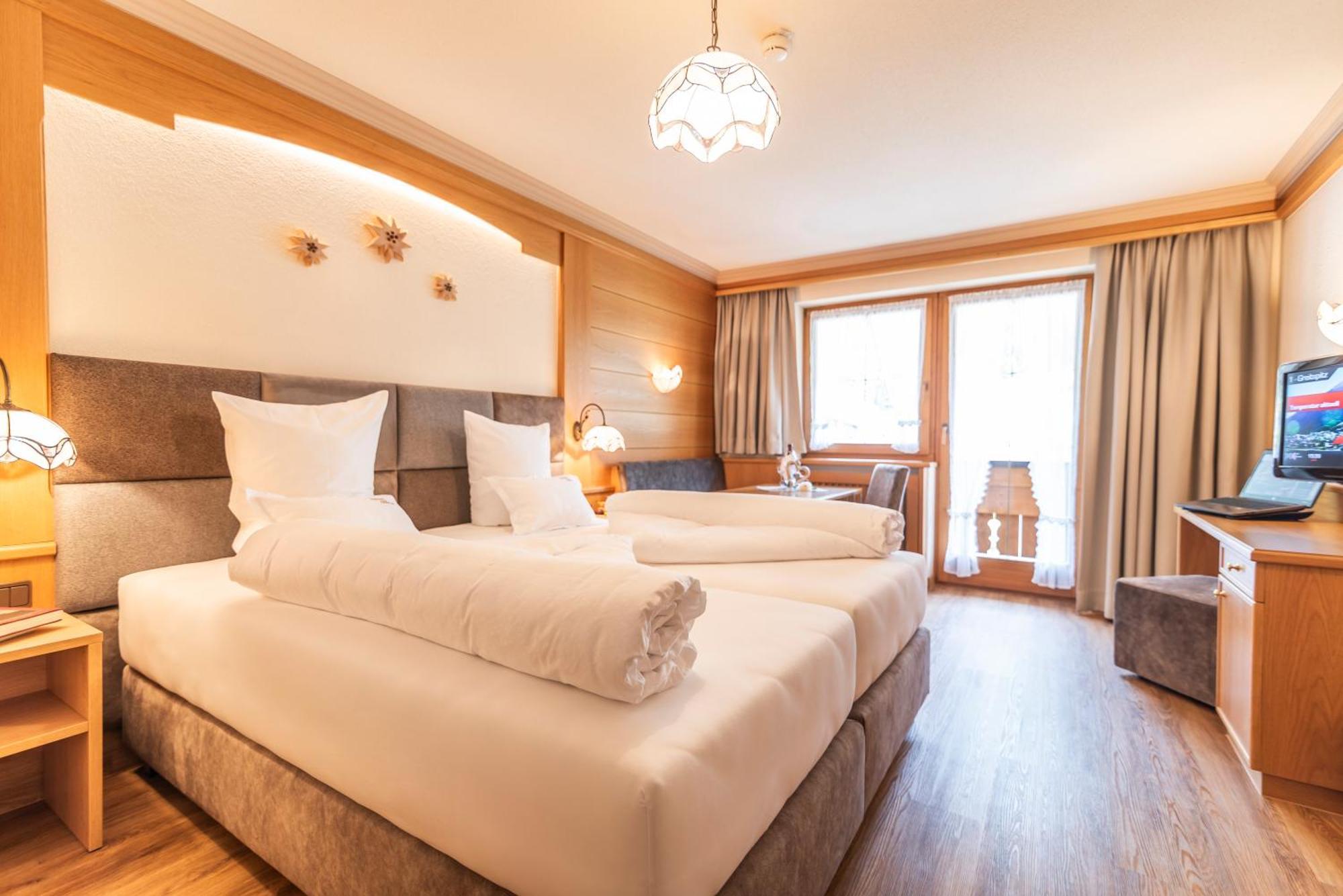 Hotel Garni Apart Tina Ішгль Екстер'єр фото